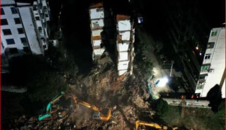 江西南昌新祺周管理處原白馬廟製藥廠一棟26年房齡的職工宿舍樓突然倒塌