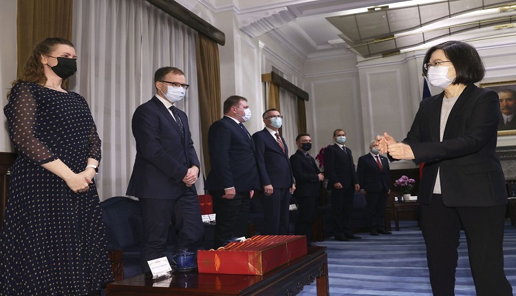 蔡英文接见波海三国议员