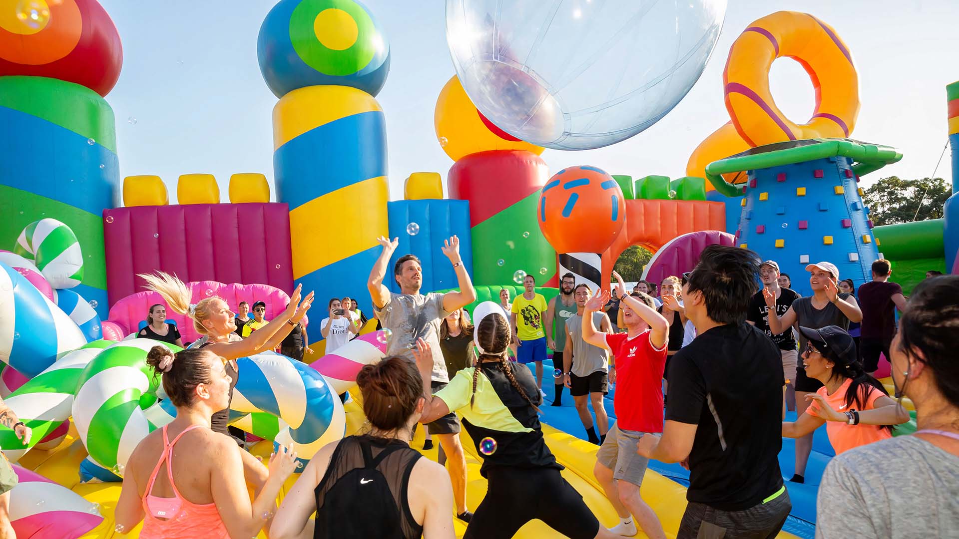 The Big Bounce供图