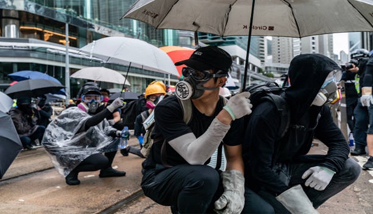 港人2019年10月6日上街反對《禁蒙面法》