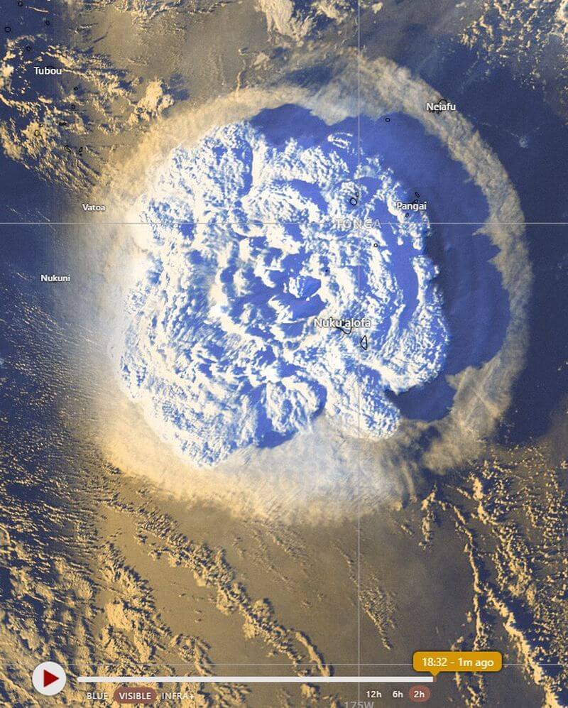 南太平洋島國湯加發生海底火山噴發