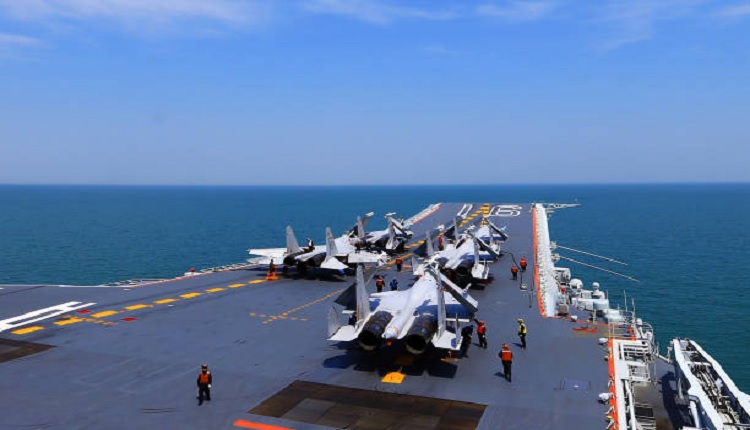 辽宁号航空母舰