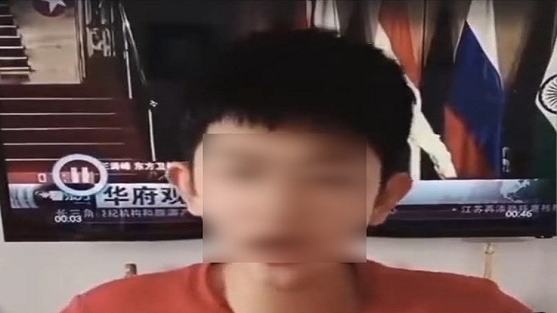 俄罗斯入侵乌克兰 少年“小粉红”拍片挺俄被骂翻