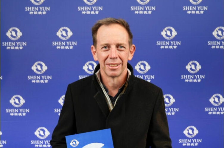 首都行政区律政厅长Shane Rattenbury