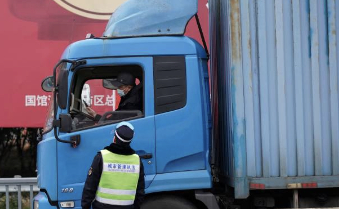 货车，高速公路，中国疫情，上海疫情