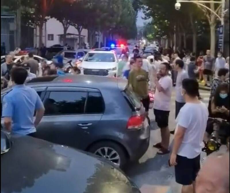 疫情升温封控严 北京高校频爆抗议不寻常