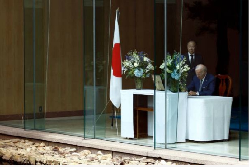 拜登，安倍晋三吊唁簿