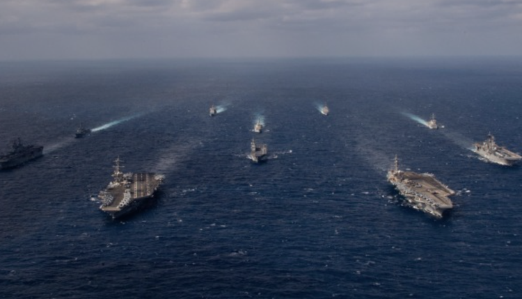 卡尔文森和林肯航母打击群于2022年1月23日开始在南海开展双航母军演