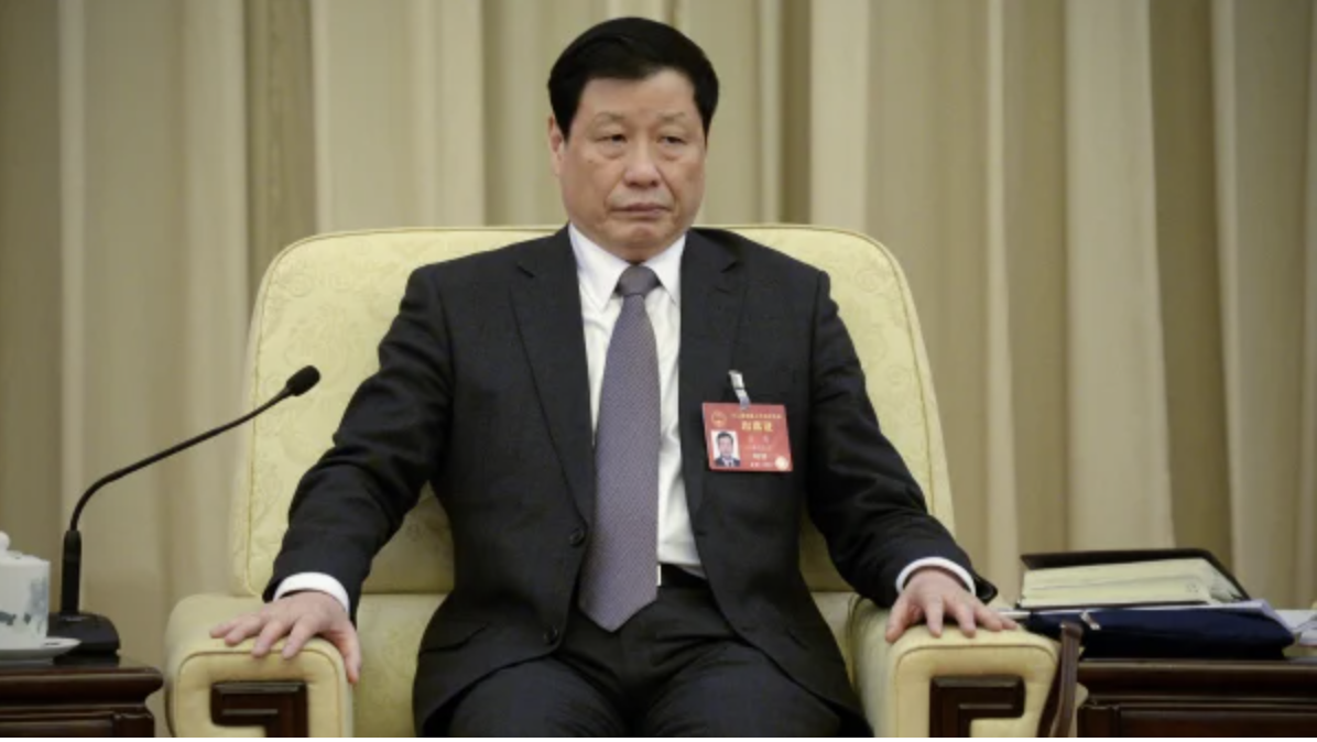 在離開政法系統近10年後，應勇再次回歸，出任中國最高檢察院副檢察長。