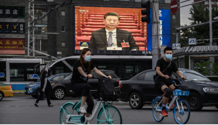 2020年5月25日兩會期間，北京街頭大屏幕里的習近平。