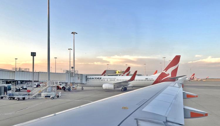 飞机场 飞机 旅游 Qantas 澳航 布里斯本机场