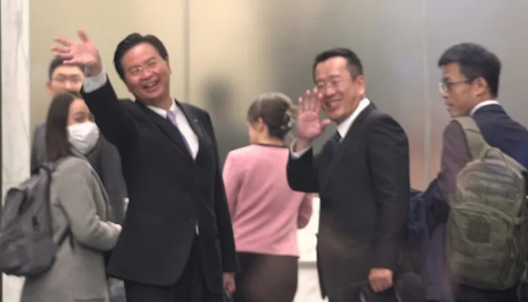 吴钊燮顾立雄出席台美国安会谈