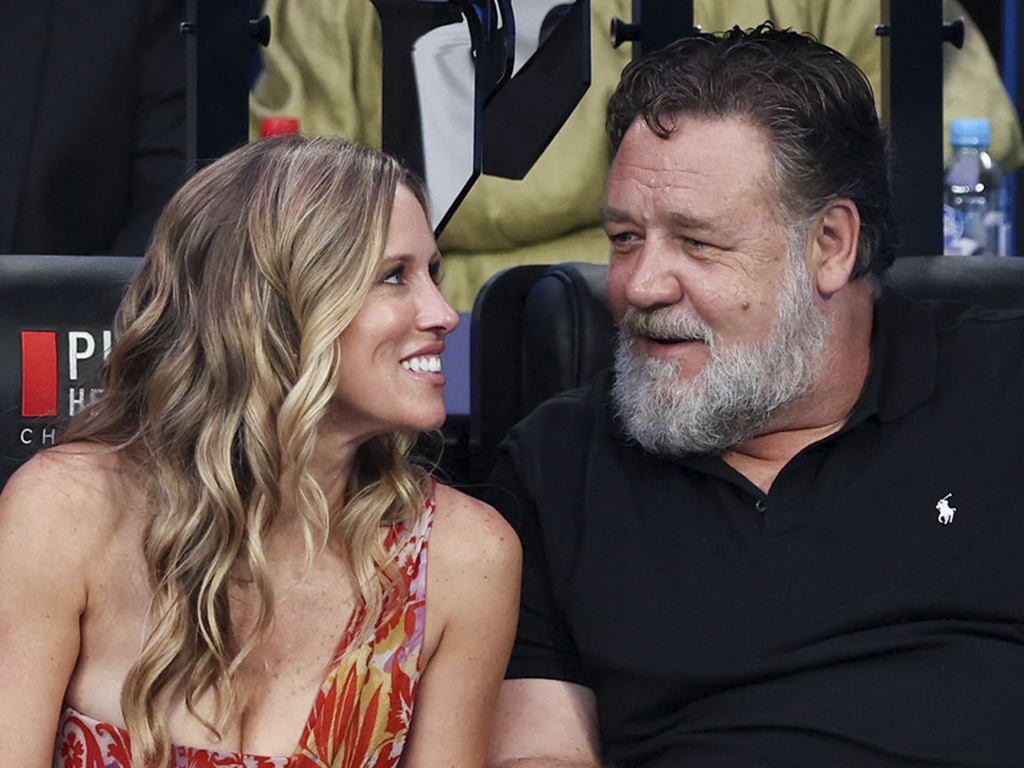 Russell Crowe,Britney Theriot