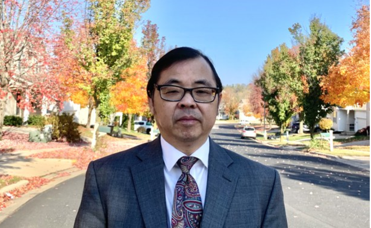 人口学家易富贤