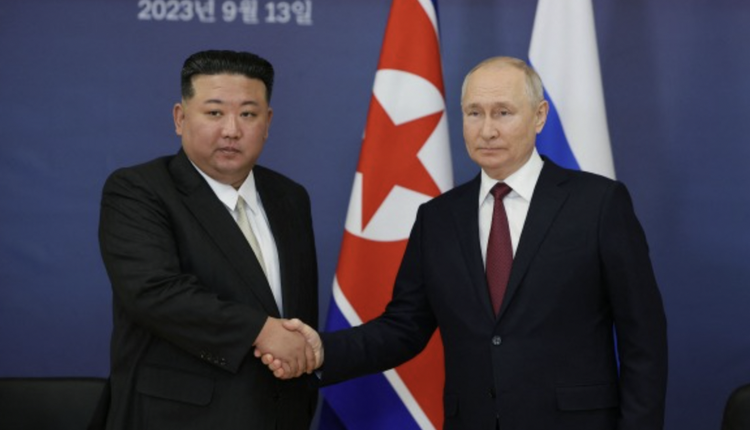 9月13日，普京和金正恩在俄罗斯阿穆尔州东方航天发射场会面