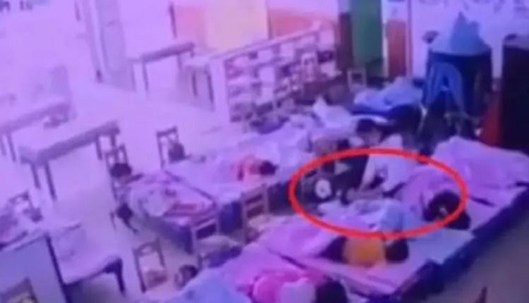 幼童不愿午睡被胶带封嘴 湖北保育员被解雇