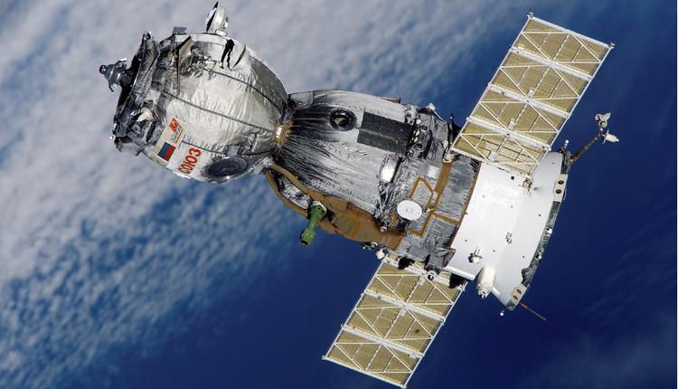 衛星
