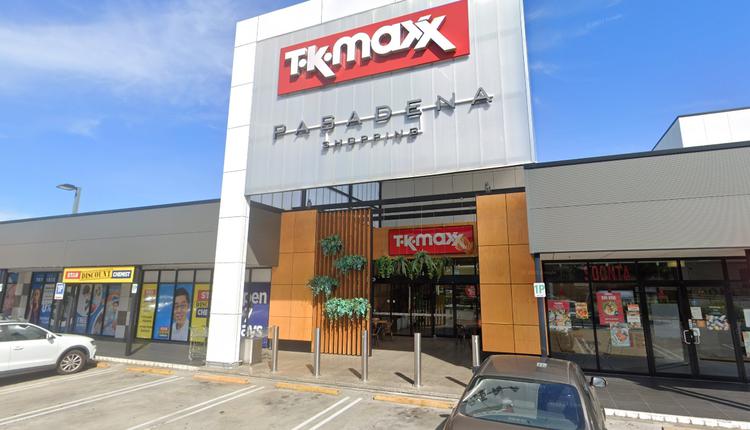 一家TK Maxx店