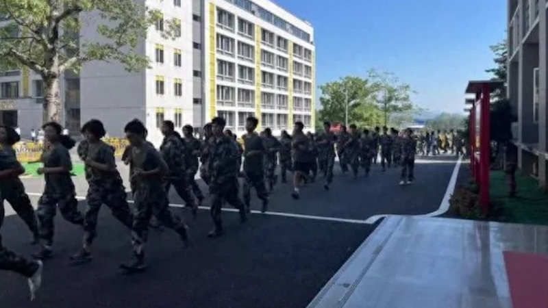 广东技校无老师上课近700学生退学