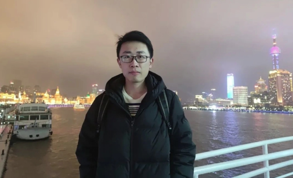 周信静