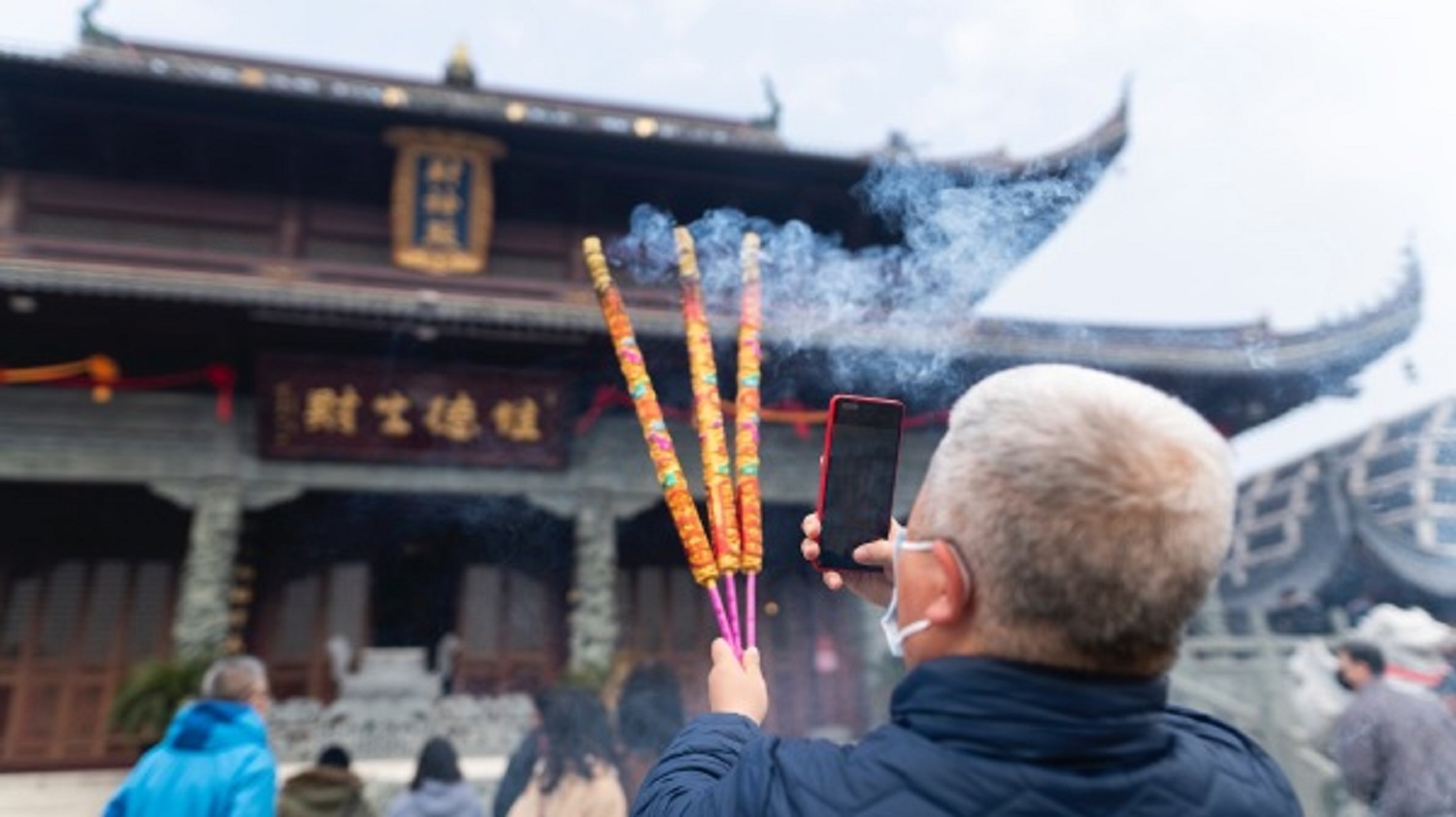 大年初一的前一天是“除夕”