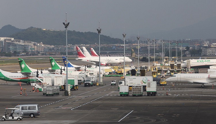 台北市松山機場停機坪