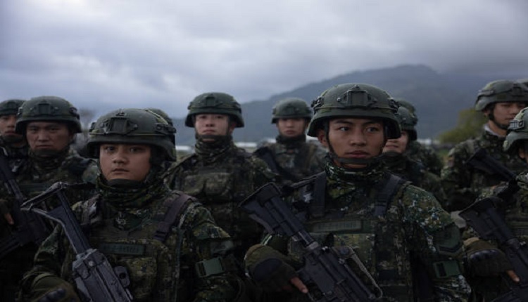 台灣軍方2024 年 1 月 31 日在台東舉行軍事演習
