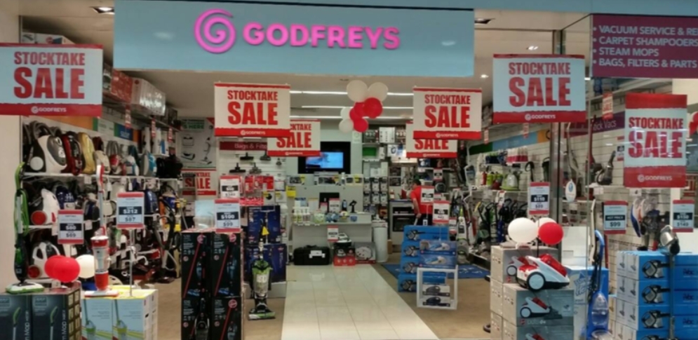 Godfreys 將全部關閉