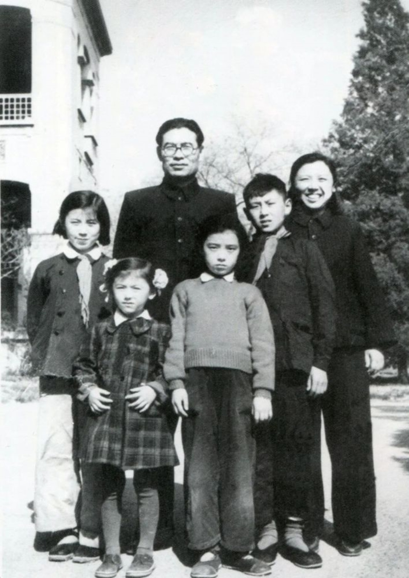 高岗全家照