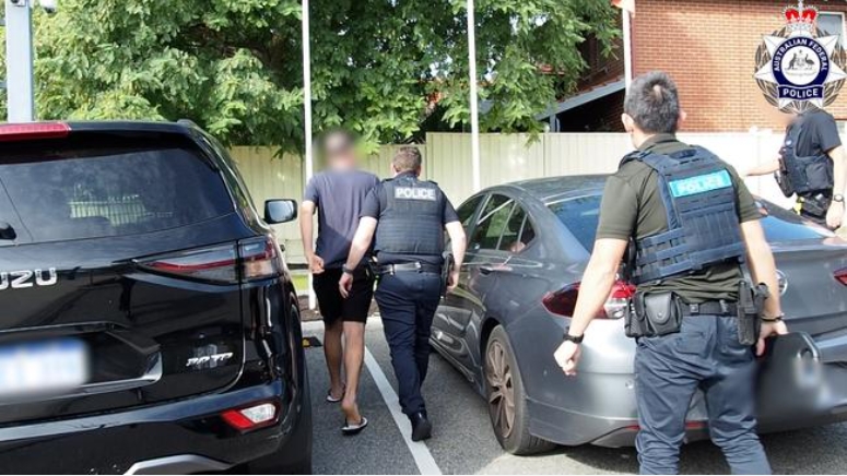警方逮捕詐騙者
