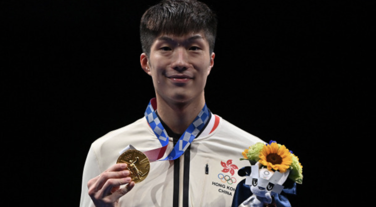 有“香港剑神”之称的花剑选手张家朗巴黎奥运摘金