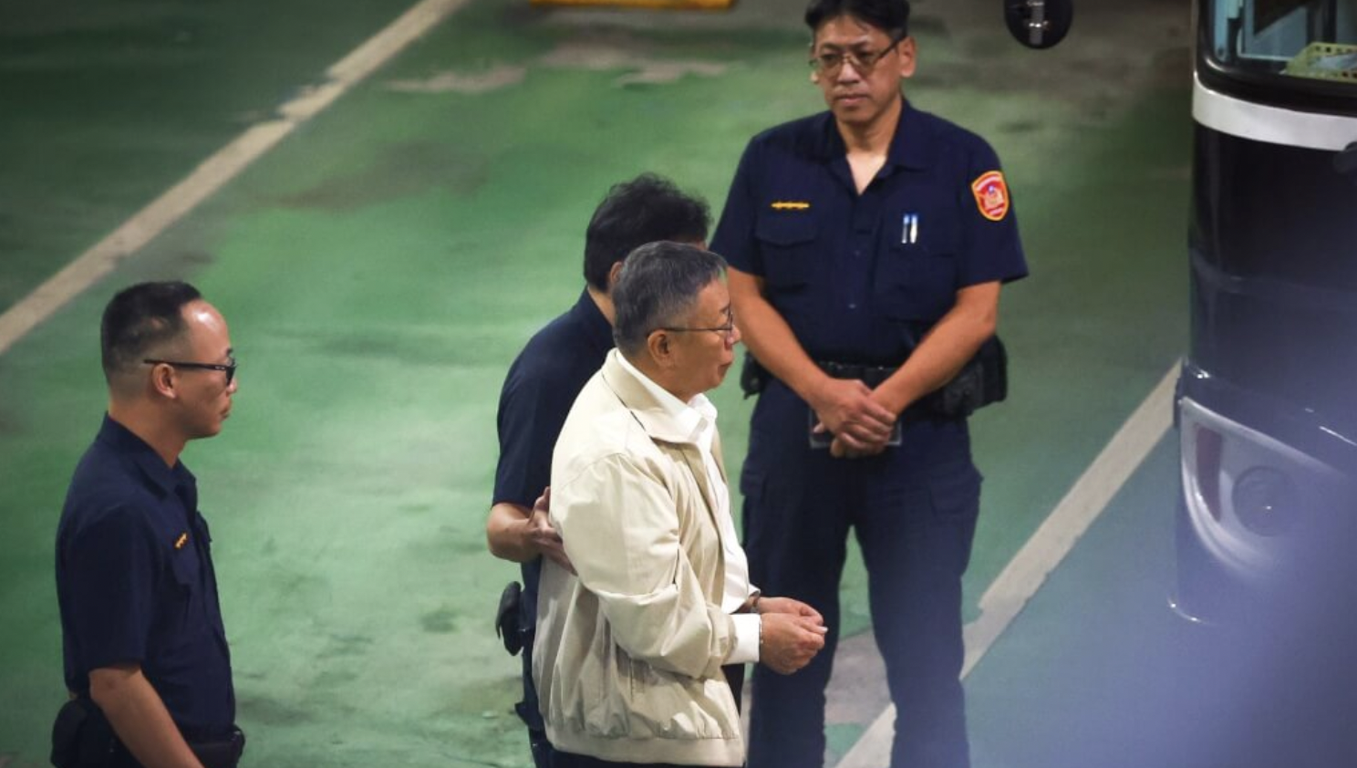 台湾民众党主席柯文哲被上拷羁押