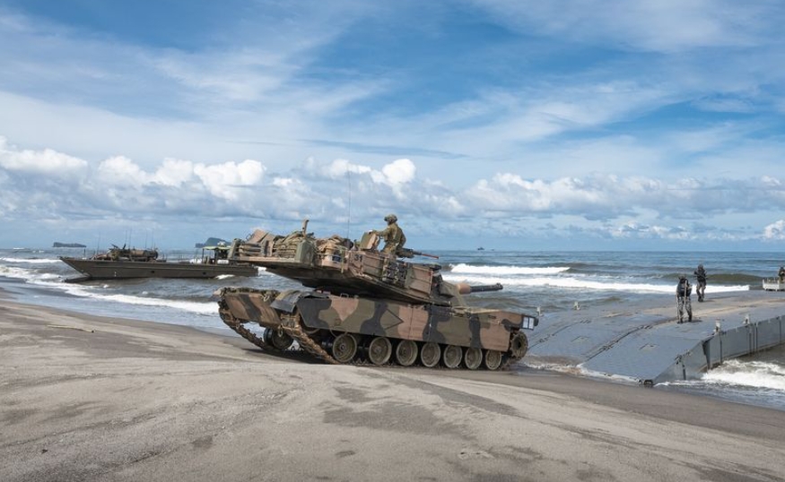 M1A1 Abrams 坦克