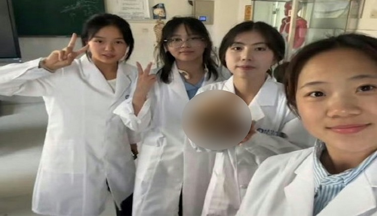 与大体遗骨合照 还称“无所畏惧” 中国医学生惹议