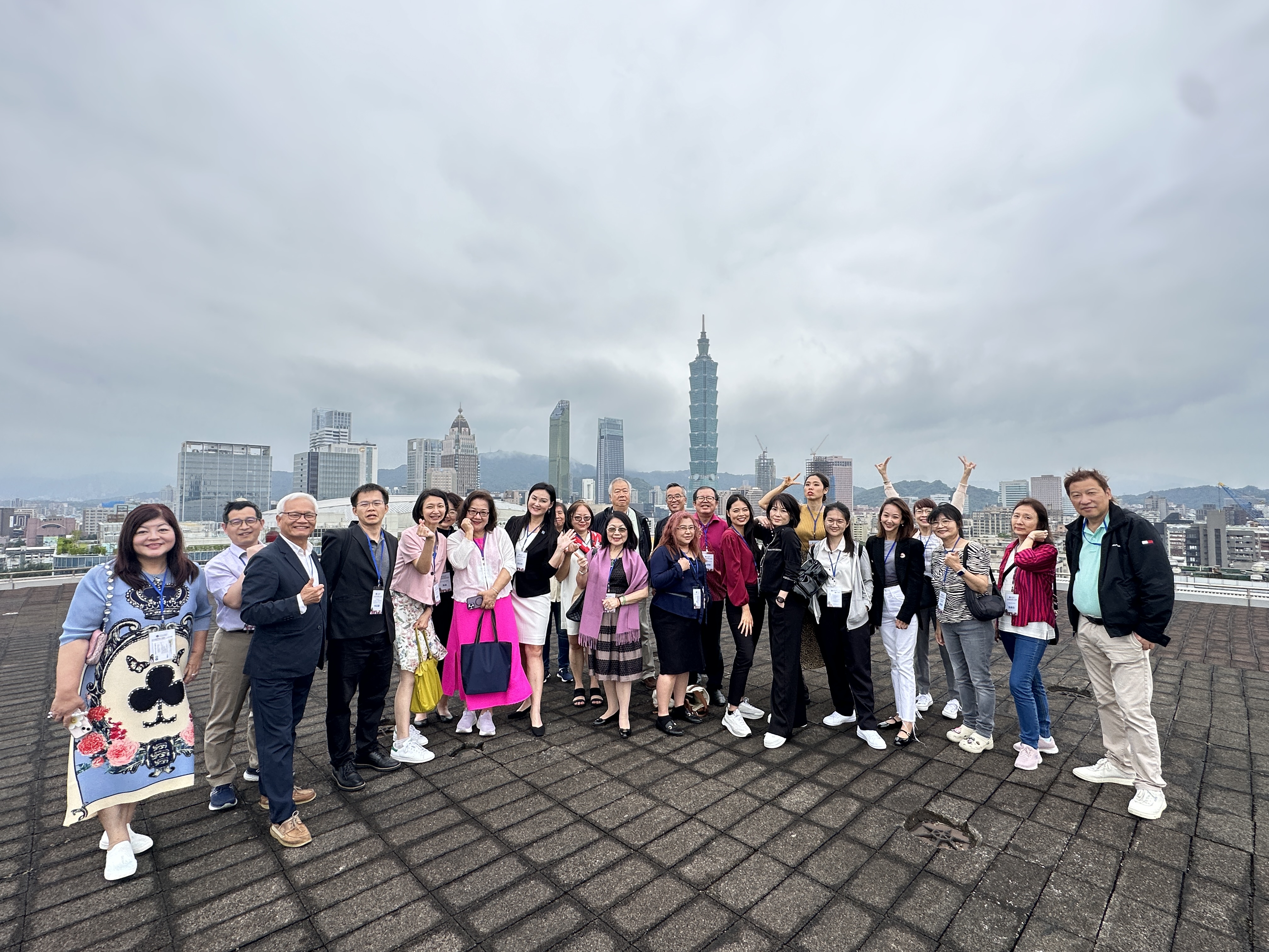 2024年海外华文媒体人士访问团